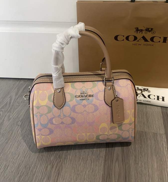 Picture of Coach Handbags _SKUfw230465028fw
